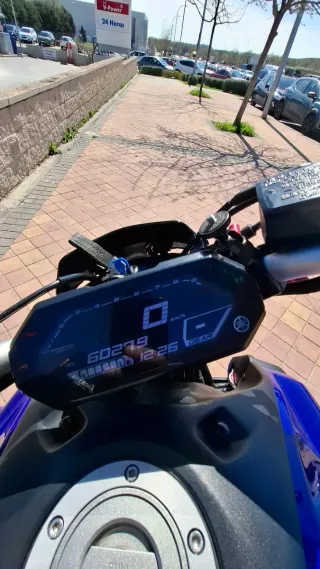 Yamaha MT-07 Azul y Negra