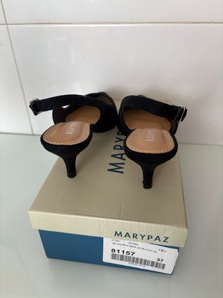 Zapatos de salón Marypaz negros talla 37