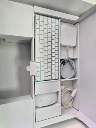 iMac 24 2023 M3 8GB RAM 256GB SSD