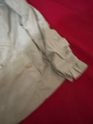 Giacca beige doppiopetto con volant