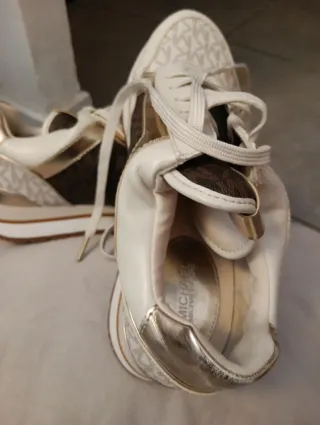 Zapatillas Michael Kors Blancas y Marrones