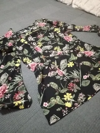 Blusa larga estampada floral