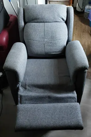 Sillón reclinable de tela