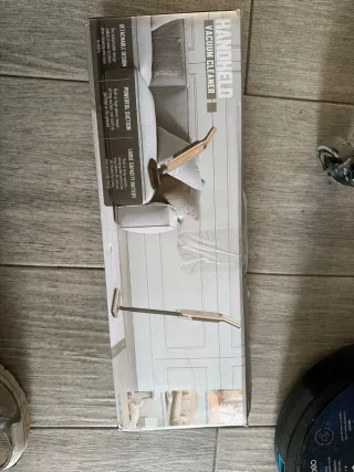 Aspiradora de mano portátil