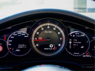 Porsche Panamera Turbo