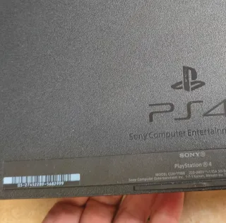 Consola Sony PS4 Negra