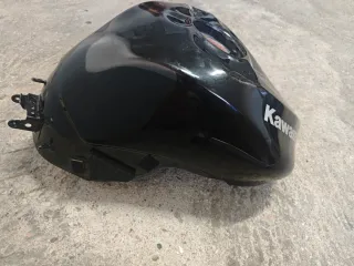 Depósito Kawasaki ZX6R 09-12