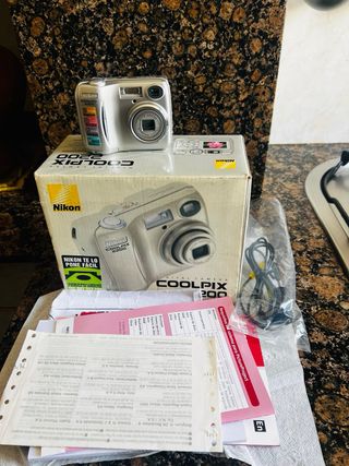 Cámara Digital Nikon Coolpix 2200