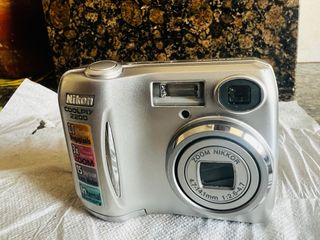 Cámara Digital Nikon Coolpix 2200