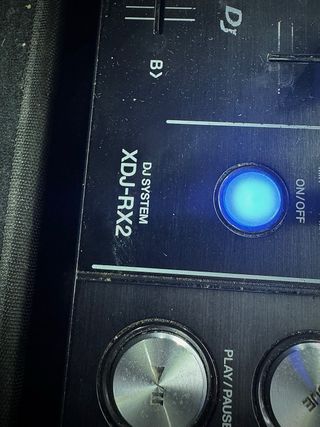 Mesa DJ Pioneer XDJ-RX2 Usada