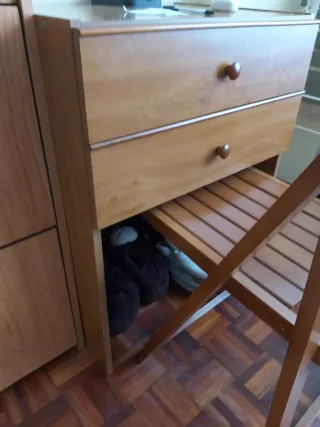 Escritorio madera 2 cajones + silla plegable