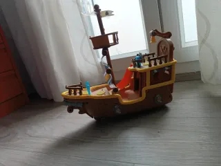 Barco Pirata Jake