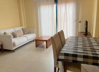 Apartamento en alquiler a 150 m de la playa.