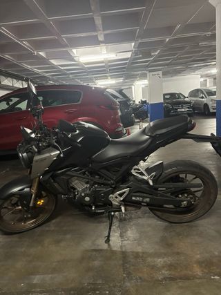 Honda CB125R 2021 - 10548 km