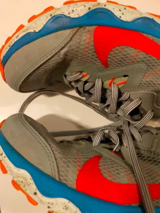 Zapatillas Nike Trail Running Gris Naranja