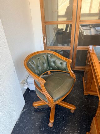 Escritorio clásico madera limoncillo650