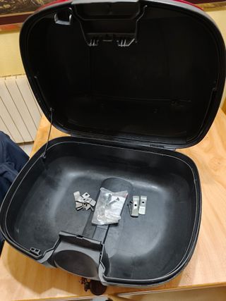 Baúl Moto SHAD SH37 + Respaldo + Pletina