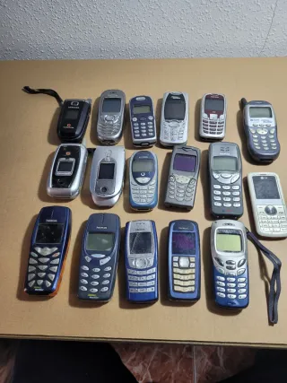 Lote teléfonos móviles antiguos