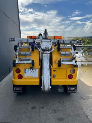 Nissan Navara Grúa 4x4 - 2008 - Para funcionar YA!