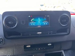 Mercedes-Benz Sprinter Furgon 311 CDI Medio 3.5T Techo Alto 84 kW (114 CV)