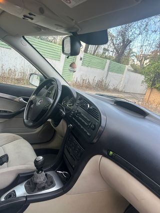 Saab 9-3 YS3F 1.8i atmosférico 122CV