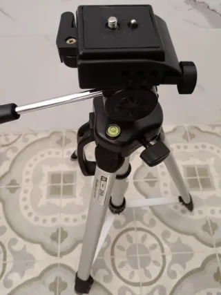 Trípode para cámara con funda