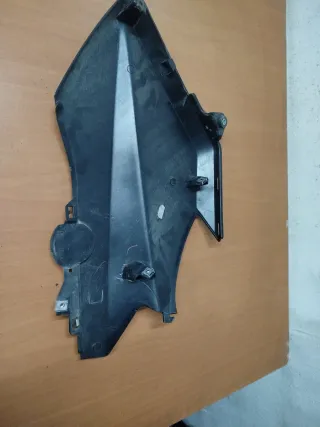 Carenado Lateral Yamaha XMAX 125 (2014-2017)