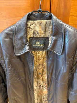 Chaquetón de cuero acolchado marrón