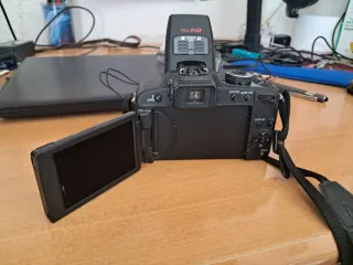 Cámara Panasonic DMC-FZ100 Negra