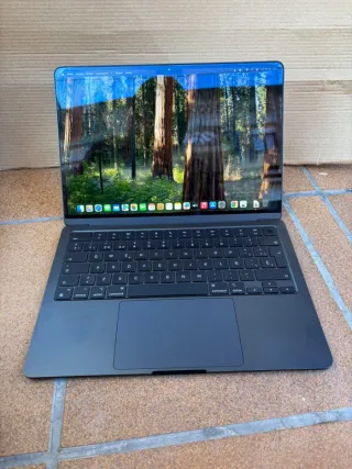 MacBook Air M2 2022 Plata