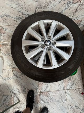 Juego 4 Llantas 15' Seat Ibiza + Neumático