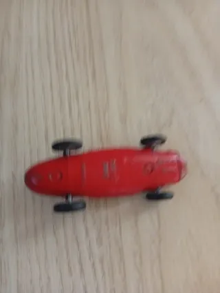 Coche de colección rojo antiguo CORGY TOYS