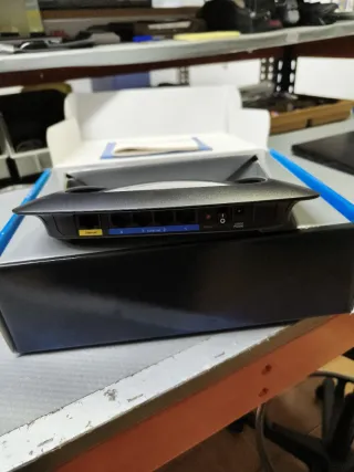 Router Wireless-N Linksys E1000 Cisco