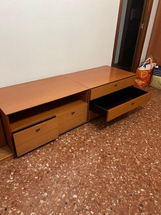 Mueble TV + vitrina modular de madera – conjunto