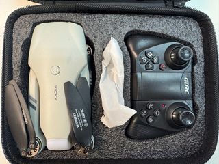 Dron Plegable Vicky con Control Remoto