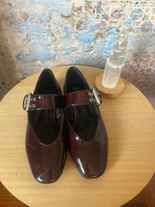 Bailarinas charol burdeos hebilla