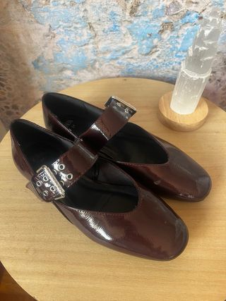 Bailarinas charol burdeos hebilla