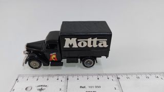 3 Camiones Corgi Escala 1:64