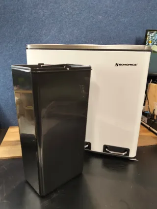 Papelera, Cubo basura 54L 3 pedal SONGMICS LTB54WT