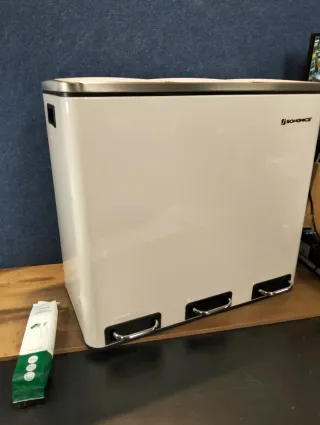 Papelera, Cubo basura 54L 3 pedal SONGMICS LTB54WT