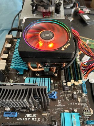 Disipador AMD Wraith RGB AM3/AM3+