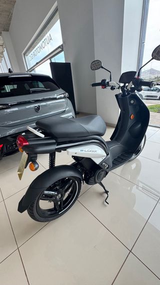 Peugeot e-Ludix Eléctrica 50cc NUEVA