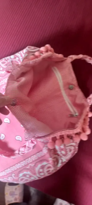 Bolso de tela con estampado bandana