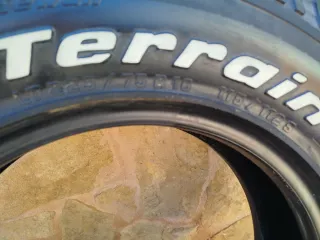 Neumático nuevo para vehículo 4x4. All-Terrain BFG