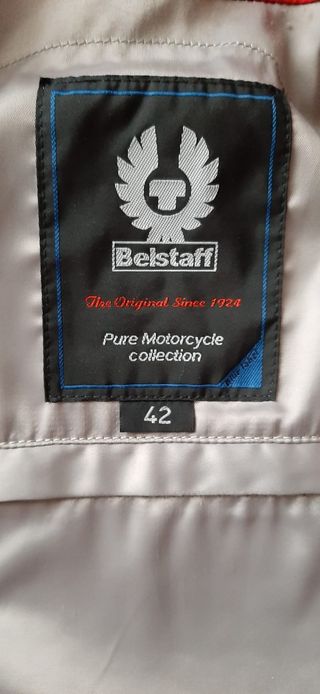 Cazadora motera femenina Belstaff