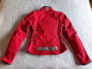 Cazadora motera femenina Belstaff