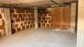 ALQUILER ALMACEN AVENIDA LUSITANIA. MÉRIDA