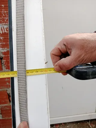 Puerta aluminio balcón