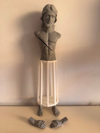 Cristo 3D para restaurar y pintar