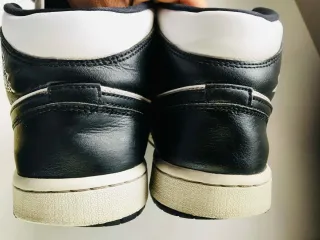 Nike Air Jordan 1 Mid